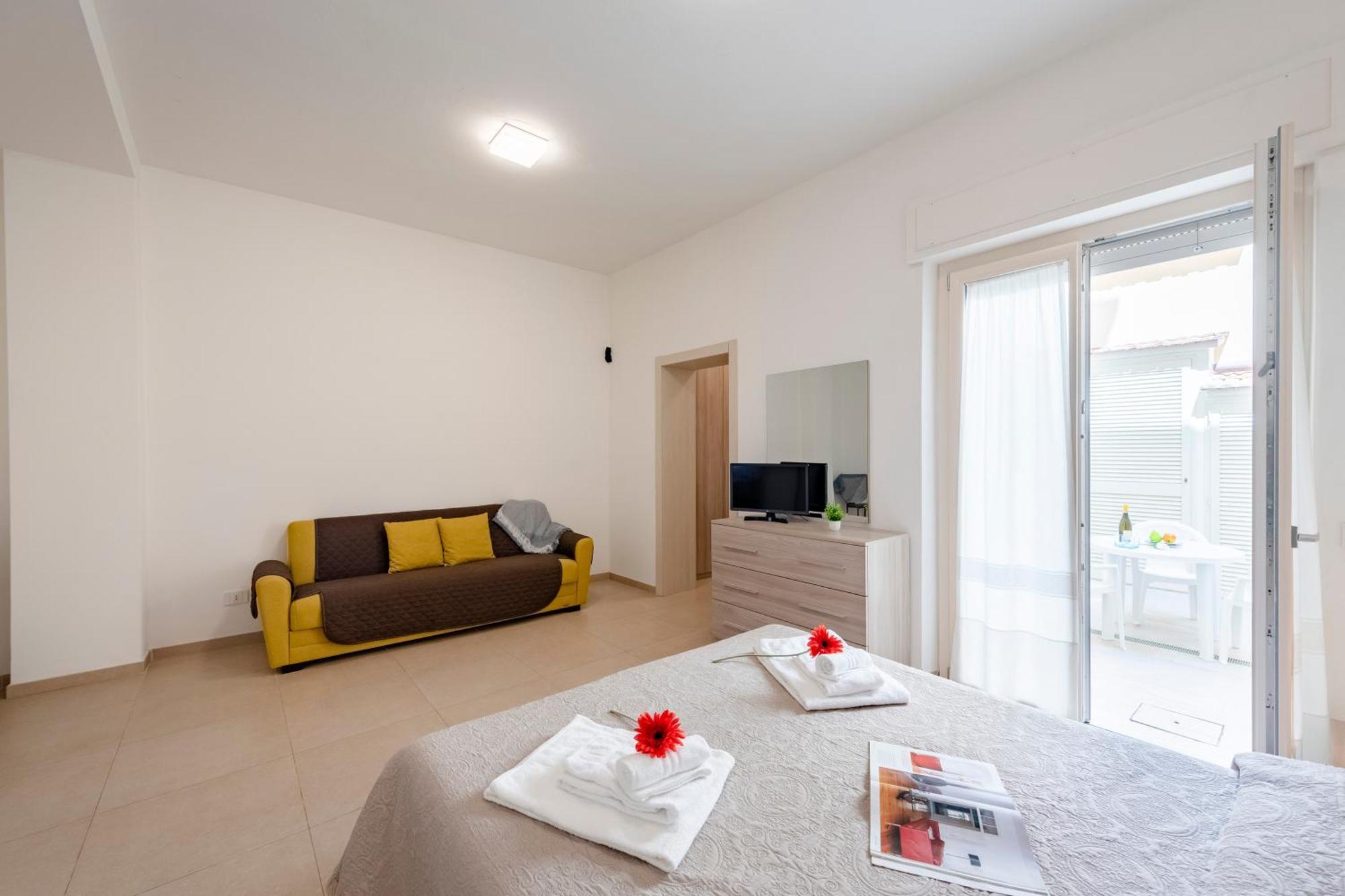 Suite Ondina Viareggio Apartments Екстериор снимка