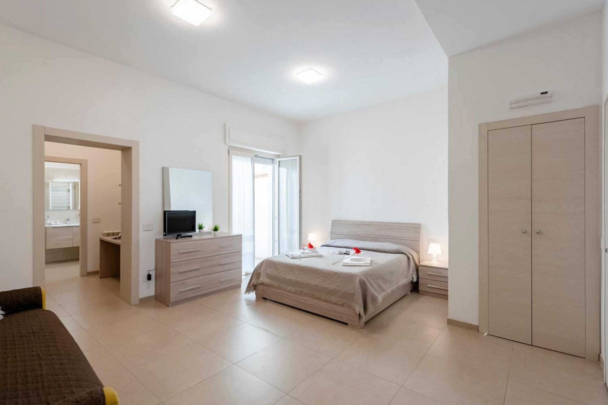 Suite Ondina Viareggio Apartments Екстериор снимка