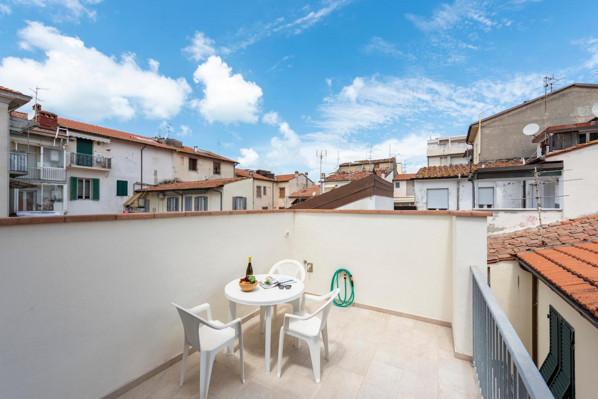 Suite Ondina Viareggio Apartments Екстериор снимка