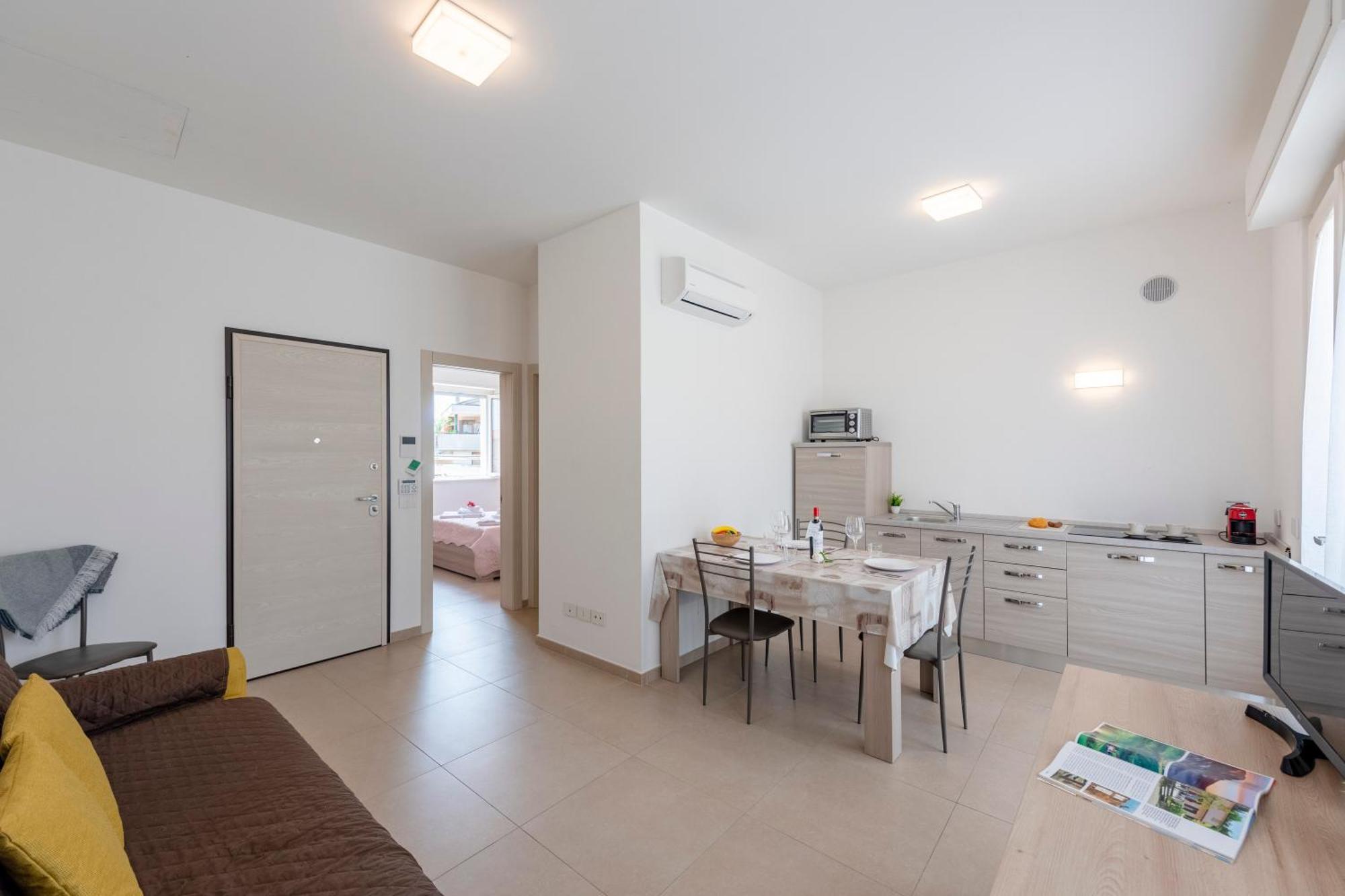 Suite Ondina Viareggio Apartments Екстериор снимка